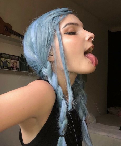 Victoria Ribeiro top model picture