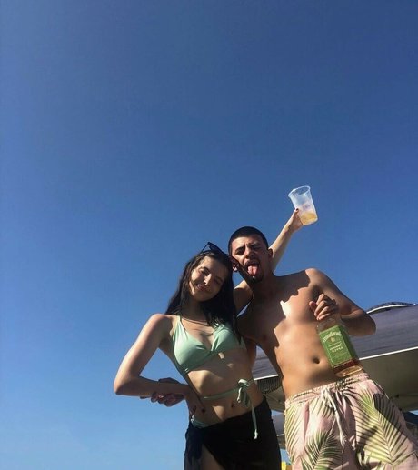 Victoria Ribeiro perfect star photo