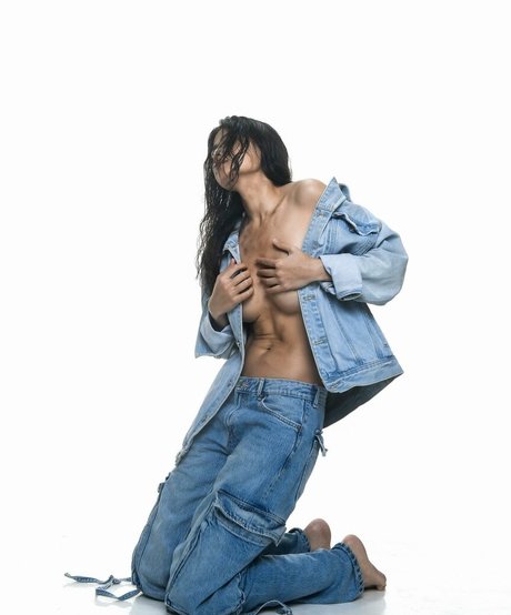 Melanie Angeles pretty pornstar galleries