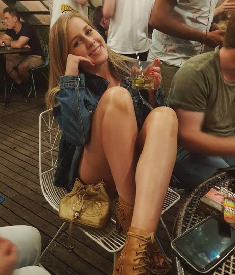 Elizabeth Height star erotic archive