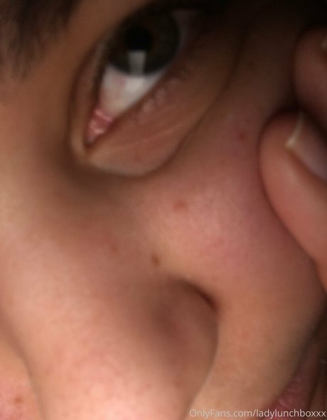 ladylunchboxxx erotic star photos