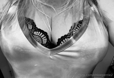 chloeperrie2 top actress photos