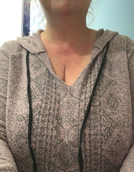 chloeperrie2 pornstar adult img