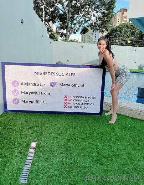 Maryuofficial model sex picture