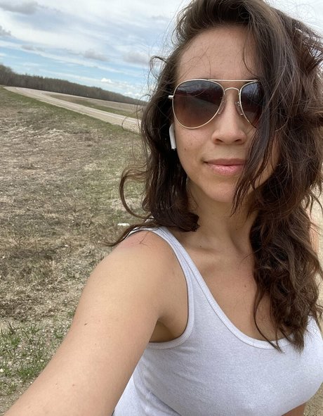 Justanothergirl89 model exclusive gallery