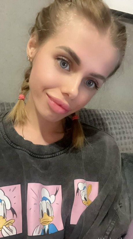 your lil babe pornstar exclusive pic