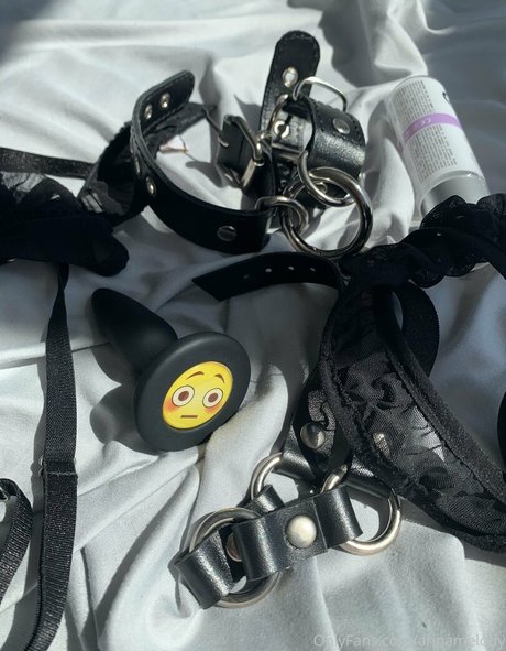 annamelody exclusive pornstar pics