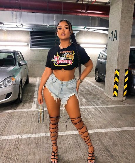 annouveauriche model xxx galleries