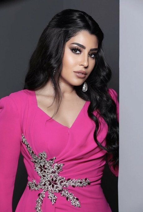 Ayten Amer naked star galleries