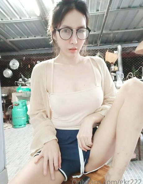 gkr222 nude pornstar pic