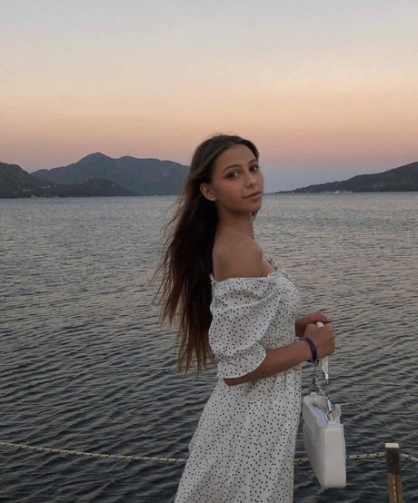 ImSarahisizzu exclusive star picture