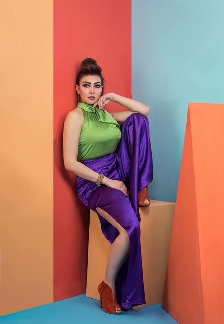 Mirhan Hussein sexy model image