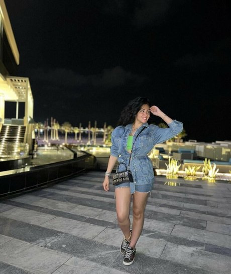 Mirhan Hussein model sexy img