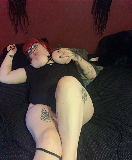 mandymayhemofficial perfect pornstar image