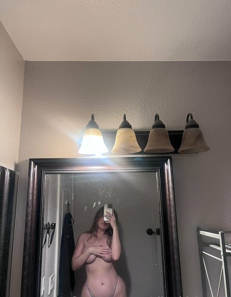 Slimthichealth model nudes images