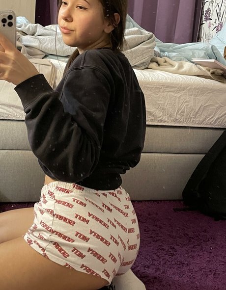 amyloou model gallery