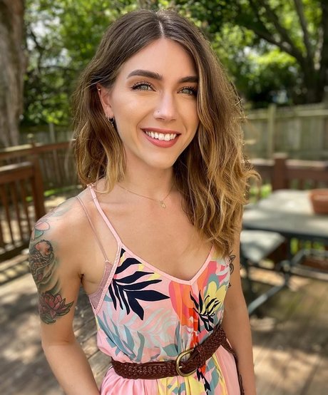 marzz nude actress photos