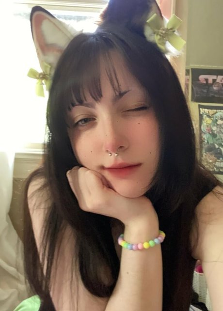 elliechii best model picture