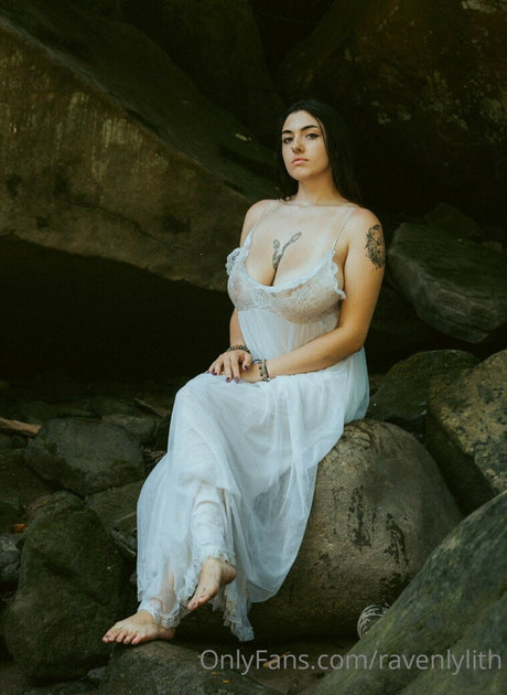 ravenlylith perfect pornstar galleries