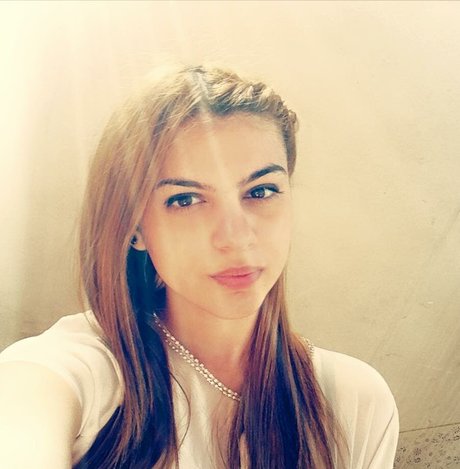 Roberta Ptru perfect star gallery