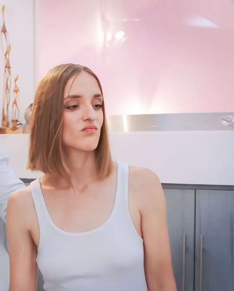 Ashley Victoria Robinson sex model images