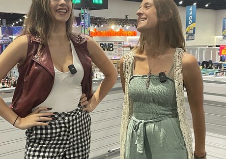 Ashley Victoria Robinson nude star photo