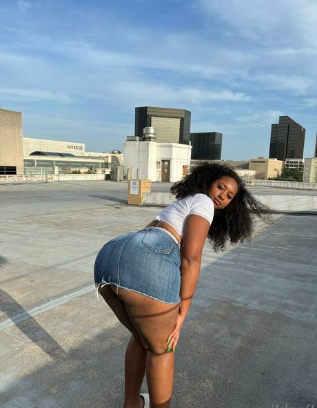 ildgaff star nude picture