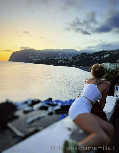 emilia tt beautiful pornstar pictures