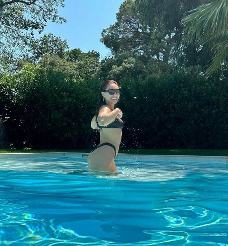 Francia Raisa art actress pictures