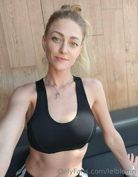 lelbloom high quality pornstar photos