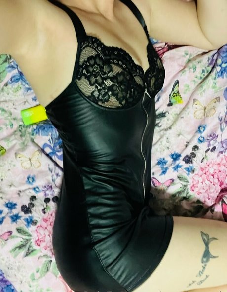 aussiesarah pretty actress gallery