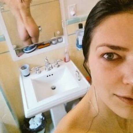 Adrianne Marie Curry model sex picture