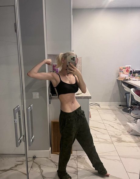 Fasoollka pornstar top picture