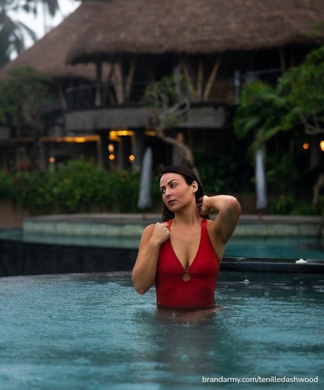 Tenille Dashwood top model galleries