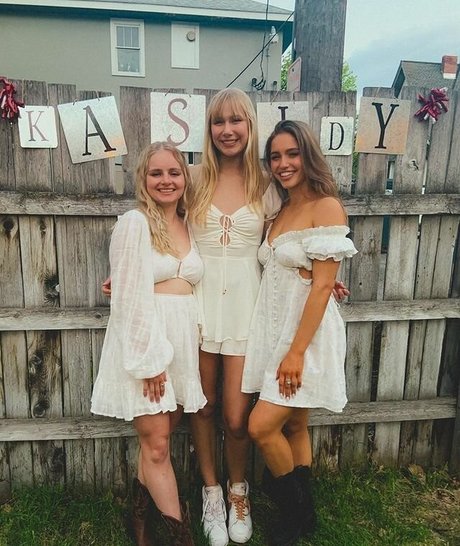 sexy brunette onlyfans art naked picture