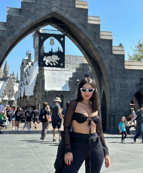 Nyvi Estephan model top photos