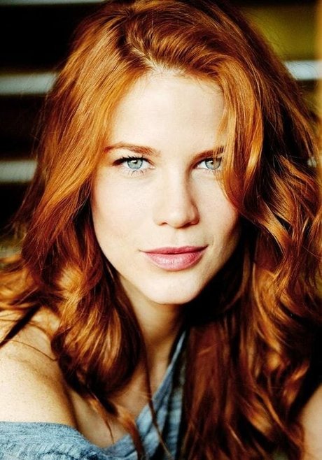 Courtney Hope high quality star picture