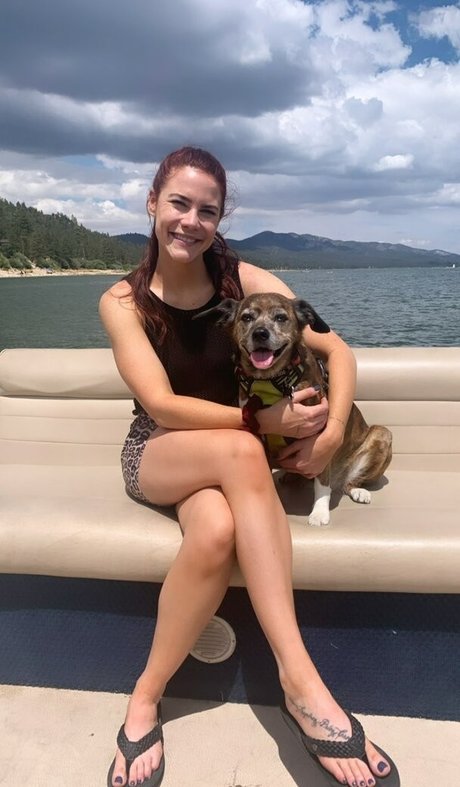 Courtney Hope nudes actress gallery