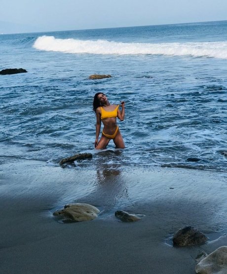 Courtney Hope model xxx pic