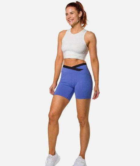 Courtney Hope xxx model picture