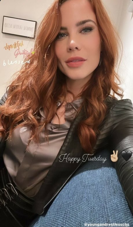 Courtney Hope model pornographic image