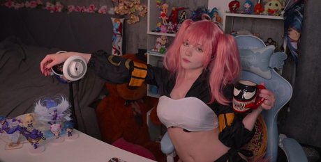 Linaneyeon model hot pictures