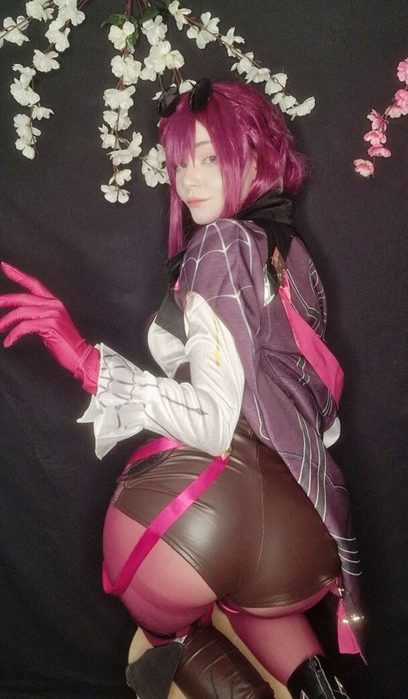 Linaneyeon model beautiful images