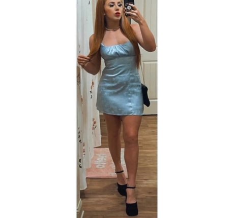 Isla Dawn free actress pics