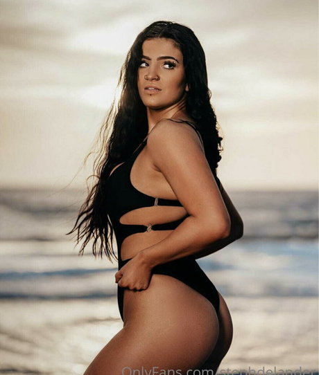 Steph De Lander beautiful model images