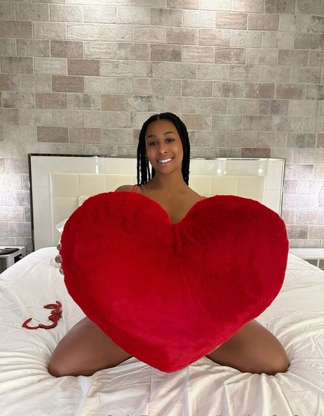 jaadenforfree art actress gallery