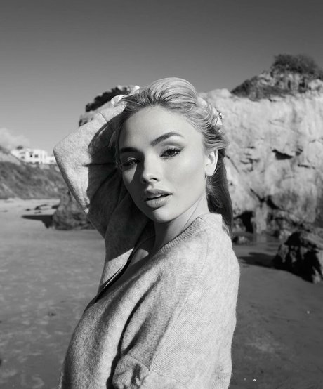 Natalie Alyn Lind perfect star img