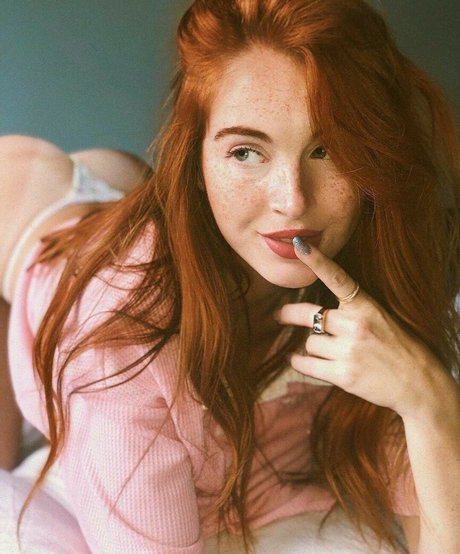 danielleboker xxx actress pics