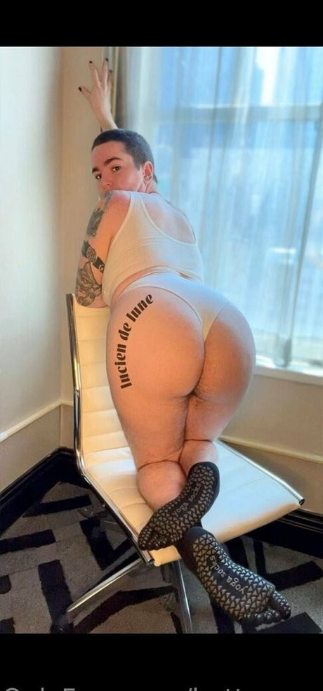 hottnessx exclusive model pictures