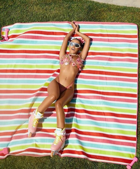 Doja Cat pornstar perfect img